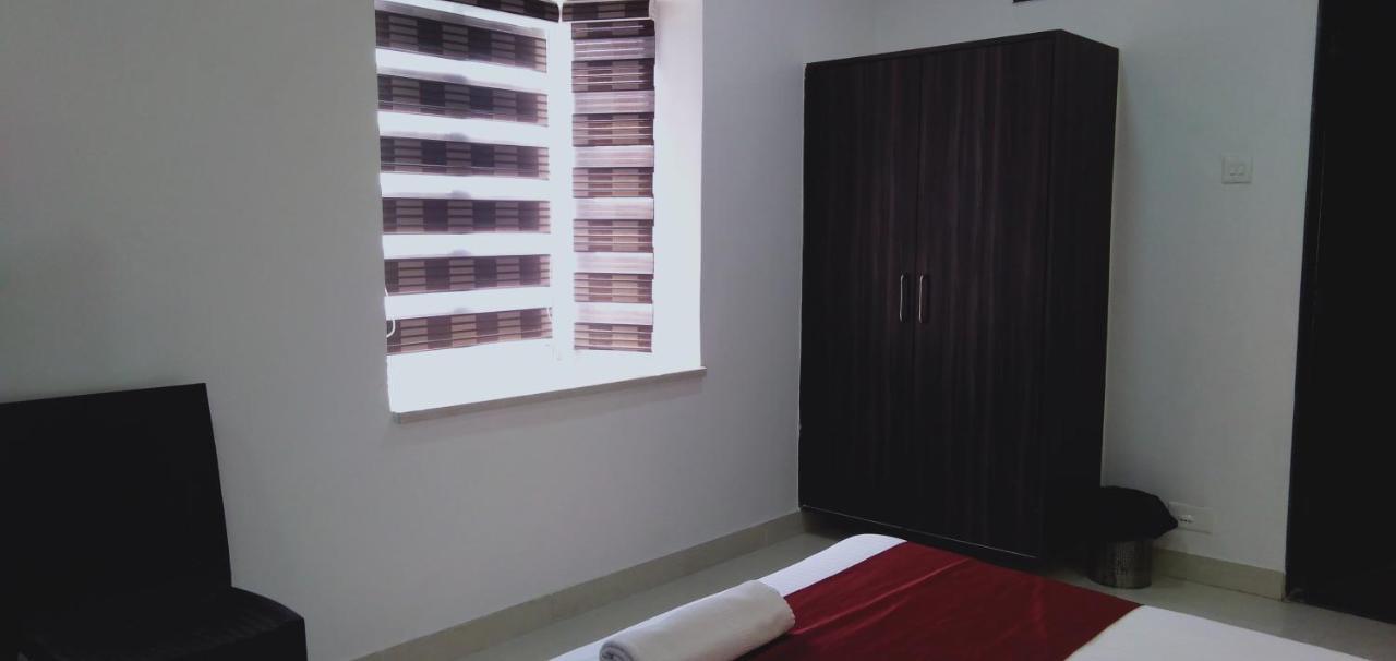 Hotel White House Poona Buitenkant foto