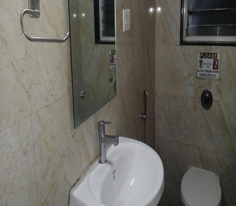 Hotel White House Poona Buitenkant foto