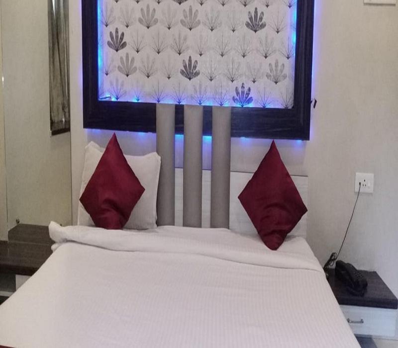Hotel White House Poona Buitenkant foto