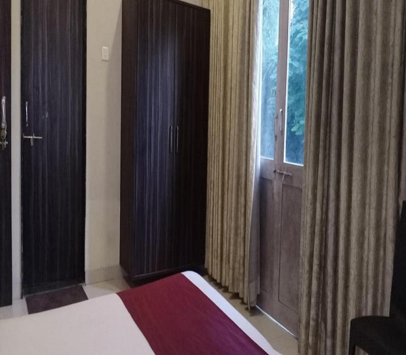Hotel White House Poona Buitenkant foto
