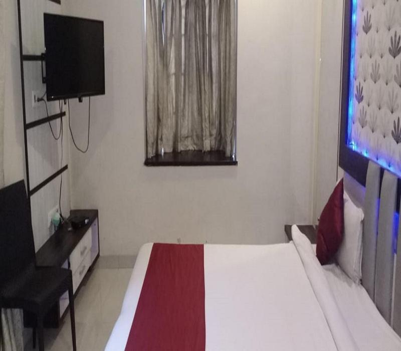 Hotel White House Poona Buitenkant foto