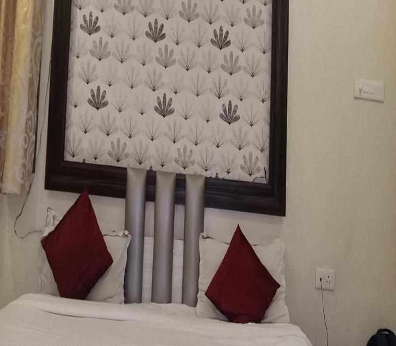 Hotel White House Poona Buitenkant foto